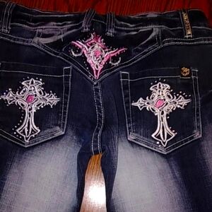 listing-status-banner